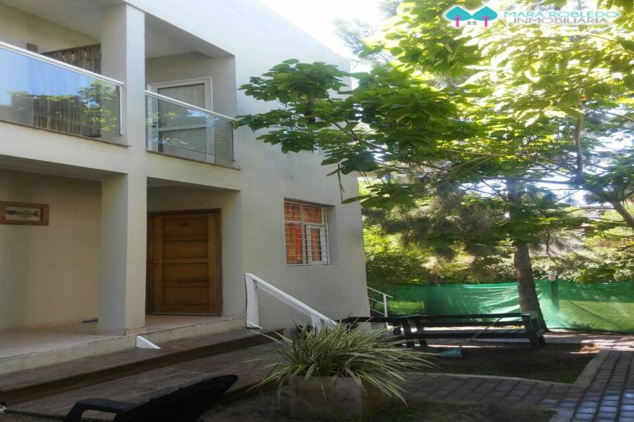 Valeria del Mar,Buenos Aires,Argentina,2 Bedrooms Bedrooms,2 BathroomsBathrooms,Duplex-Triplex,LOS JUNCALES,SEAVER,4511