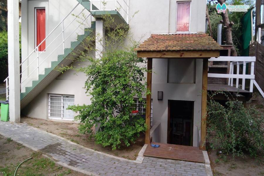 Valeria del Mar,Buenos Aires,Argentina,2 Bedrooms Bedrooms,2 BathroomsBathrooms,Duplex-Triplex,LOS JUNCALES,SEAVER,4511
