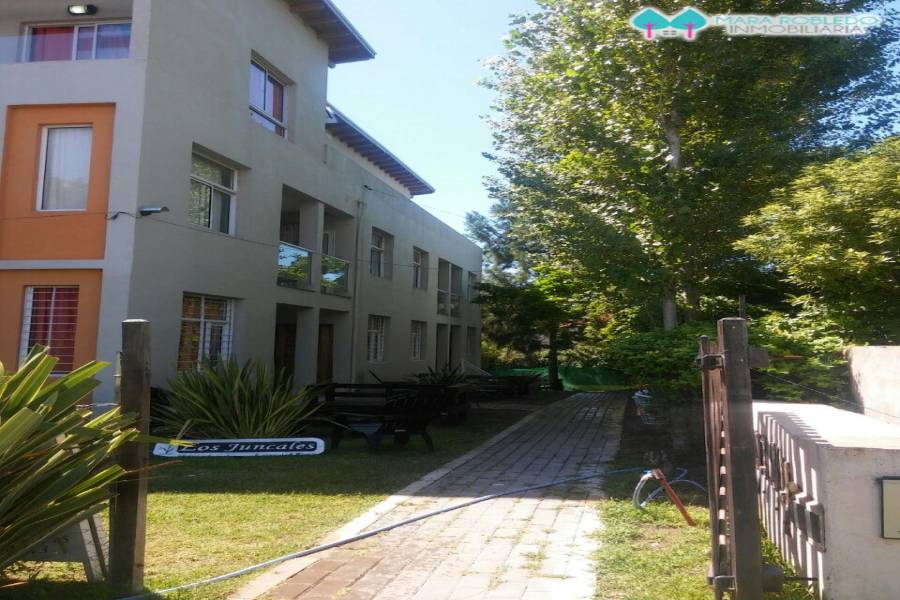 Valeria del Mar,Buenos Aires,Argentina,2 Bedrooms Bedrooms,2 BathroomsBathrooms,Duplex-Triplex,LOS JUNCALES,SEAVER,4511