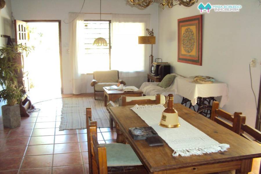 Valeria del Mar,Buenos Aires,Argentina,3 Bedrooms Bedrooms,1 BañoBathrooms,Casas,URQUIZA ,4512