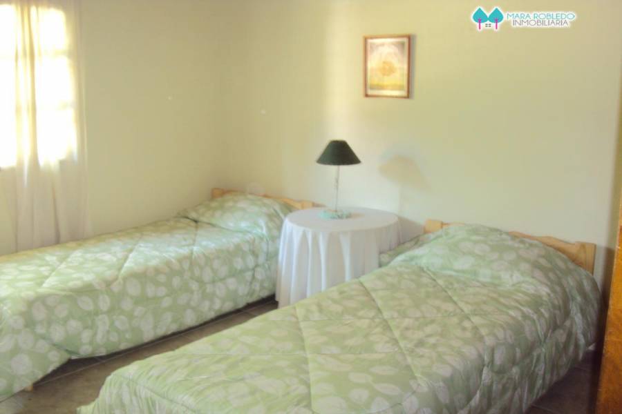 Valeria del Mar,Buenos Aires,Argentina,3 Bedrooms Bedrooms,1 BañoBathrooms,Casas,URQUIZA ,4512