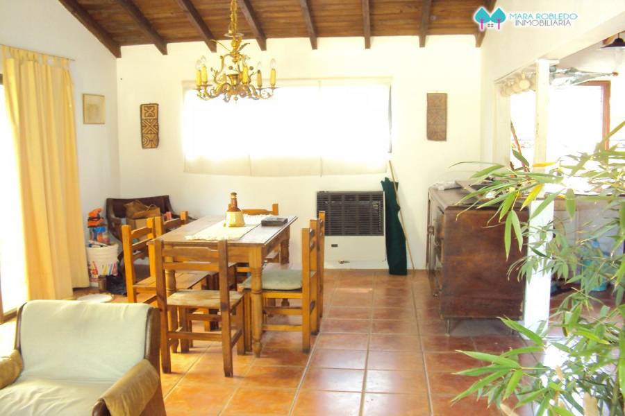 Valeria del Mar,Buenos Aires,Argentina,3 Bedrooms Bedrooms,1 BañoBathrooms,Casas,URQUIZA ,4512