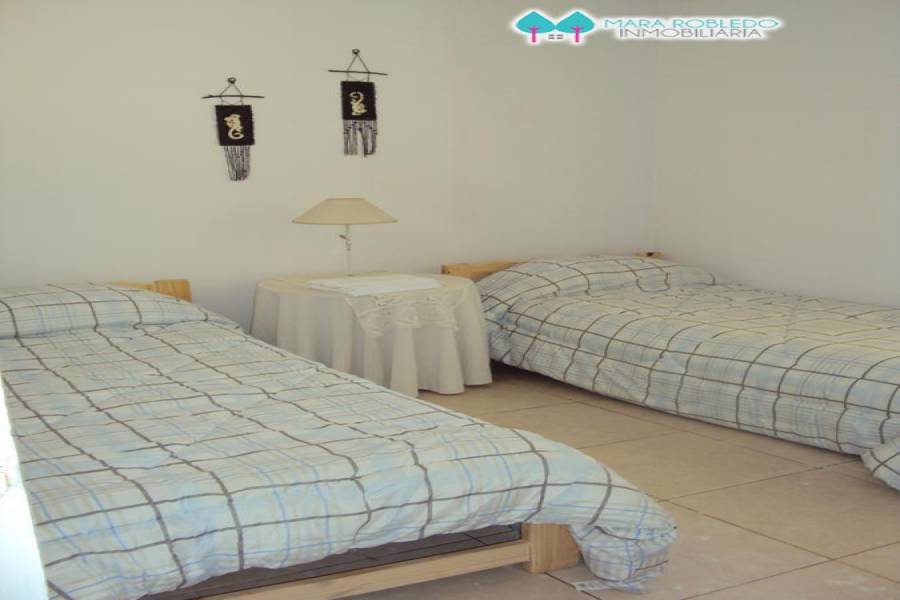 Valeria del Mar,Buenos Aires,Argentina,3 Bedrooms Bedrooms,1 BañoBathrooms,Casas,URQUIZA ,4512