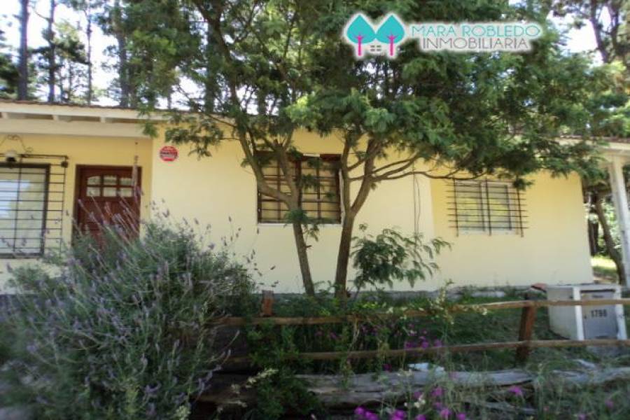 Valeria del Mar,Buenos Aires,Argentina,3 Bedrooms Bedrooms,1 BañoBathrooms,Casas,URQUIZA ,4512