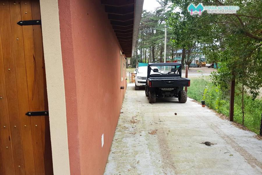 Valeria del Mar,Buenos Aires,Argentina,2 Bedrooms Bedrooms,2 BathroomsBathrooms,Casas,YANEZ PINZON,4513