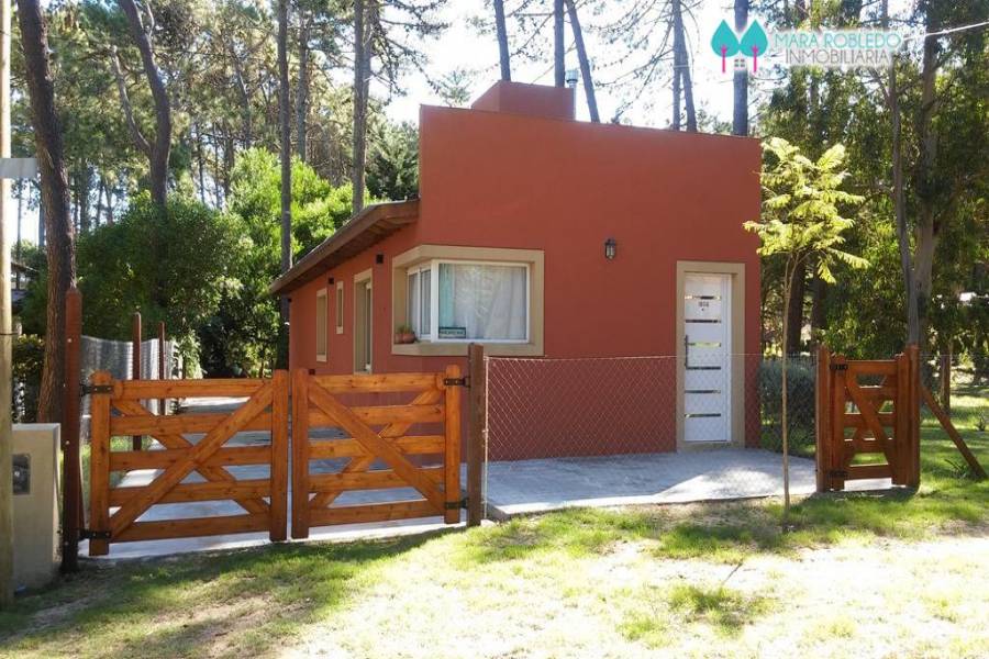 Valeria del Mar,Buenos Aires,Argentina,2 Bedrooms Bedrooms,2 BathroomsBathrooms,Casas,YANEZ PINZON,4513