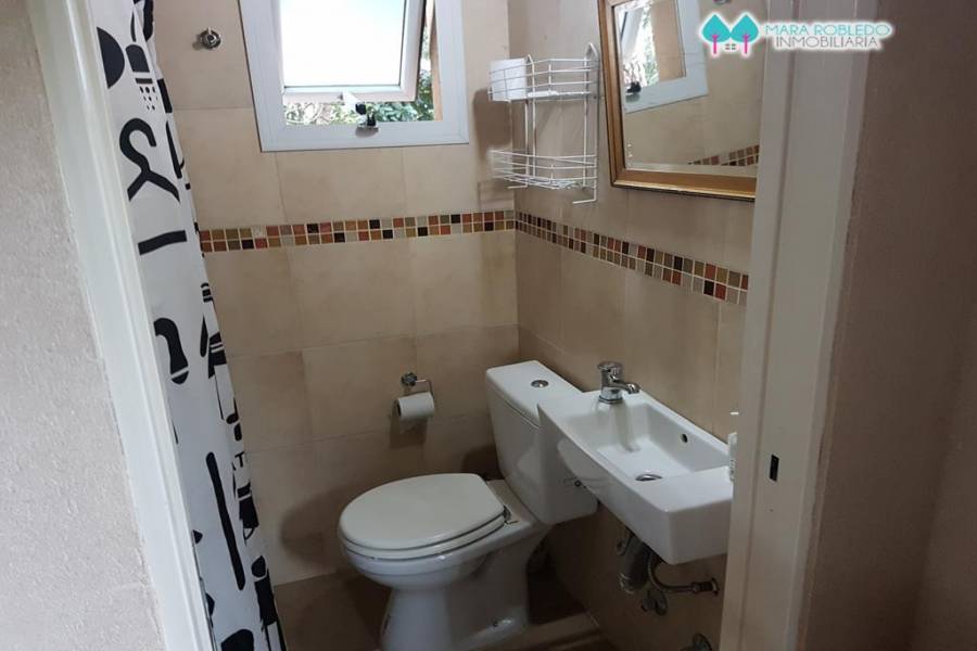 Valeria del Mar,Buenos Aires,Argentina,2 Bedrooms Bedrooms,2 BathroomsBathrooms,Casas,YANEZ PINZON,4513