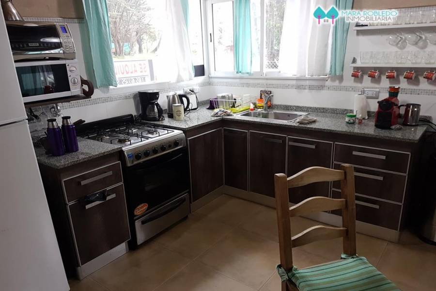 Valeria del Mar,Buenos Aires,Argentina,2 Bedrooms Bedrooms,2 BathroomsBathrooms,Casas,YANEZ PINZON,4513