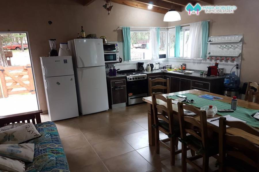 Valeria del Mar,Buenos Aires,Argentina,2 Bedrooms Bedrooms,2 BathroomsBathrooms,Casas,YANEZ PINZON,4513