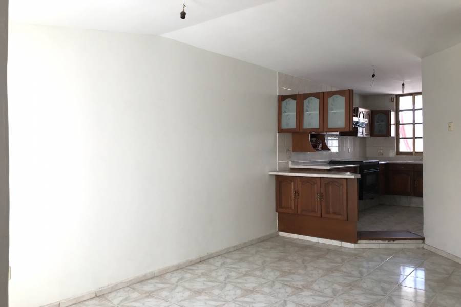 San Pedro Tlaquepaque, Jalisco, Mexico, 4 Bedrooms Bedrooms, ,2 BathroomsBathrooms,Casas,Venta,Camino Real a Colima ,2,40737