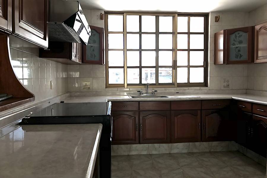 San Pedro Tlaquepaque, Jalisco, Mexico, 4 Bedrooms Bedrooms, ,2 BathroomsBathrooms,Casas,Venta,Camino Real a Colima ,2,40737