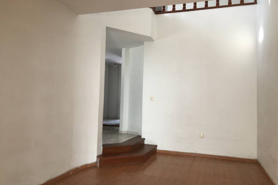 San Pedro Tlaquepaque, Jalisco, Mexico, 4 Bedrooms Bedrooms, ,2 BathroomsBathrooms,Casas,Venta,Camino Real a Colima ,2,40737