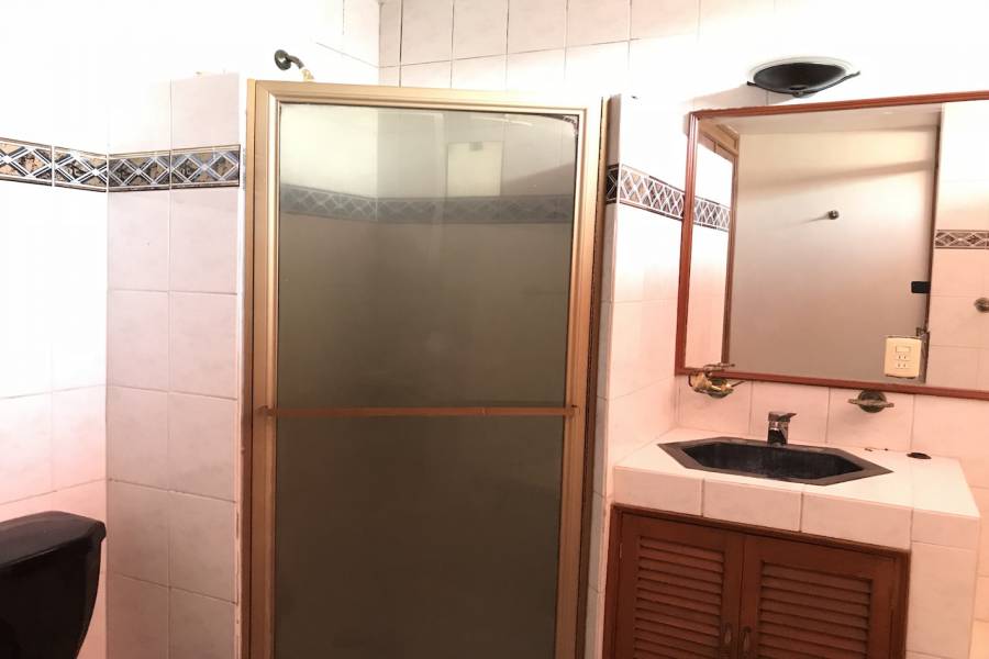 San Pedro Tlaquepaque, Jalisco, Mexico, 4 Bedrooms Bedrooms, ,2 BathroomsBathrooms,Casas,Venta,Camino Real a Colima ,2,40737