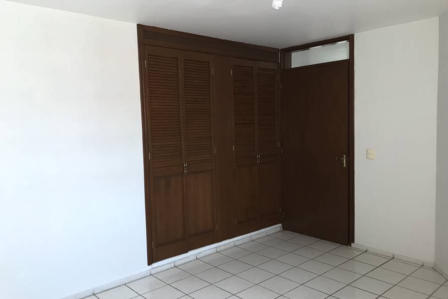 San Pedro Tlaquepaque, Jalisco, Mexico, 4 Bedrooms Bedrooms, ,2 BathroomsBathrooms,Casas,Venta,Camino Real a Colima ,2,40737