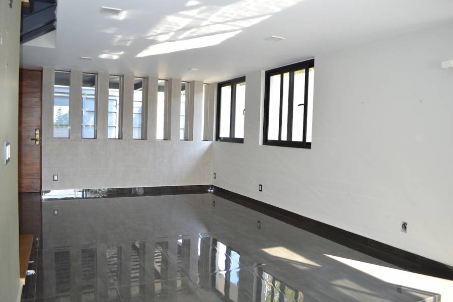 Zapopan, Jalisco, Mexico, 3 Bedrooms Bedrooms, ,5 BathroomsBathrooms,Casas,Venta,Los Robles ,40899