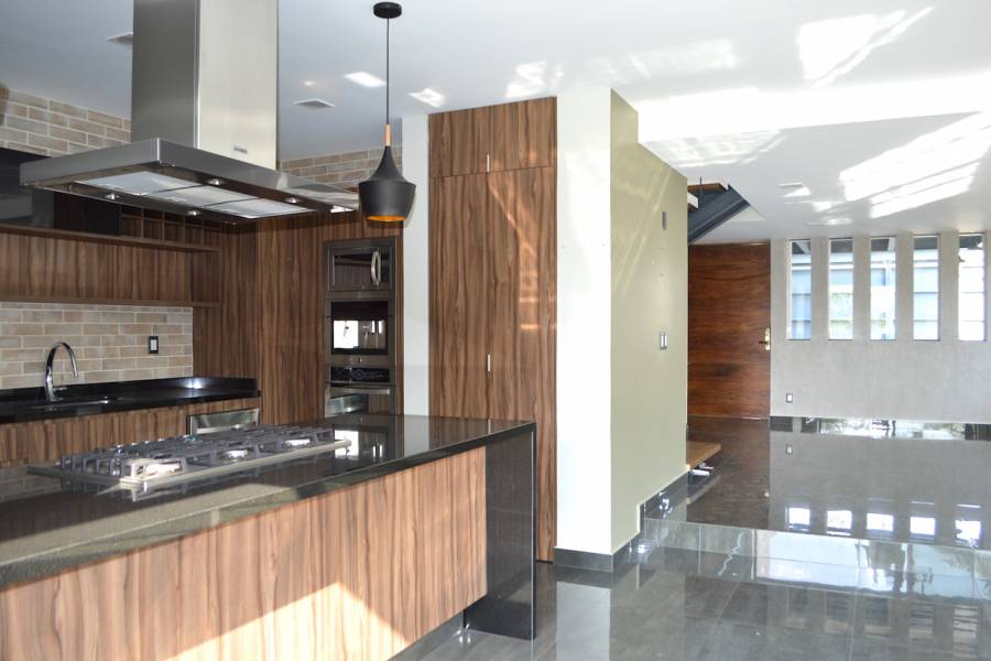 Zapopan, Jalisco, Mexico, 3 Bedrooms Bedrooms, ,5 BathroomsBathrooms,Casas,Venta,Los Robles ,40899