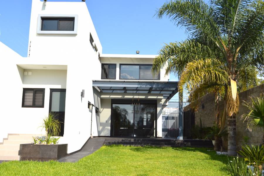 Zapopan, Jalisco, Mexico, 3 Bedrooms Bedrooms, ,5 BathroomsBathrooms,Casas,Venta,Los Robles ,40899