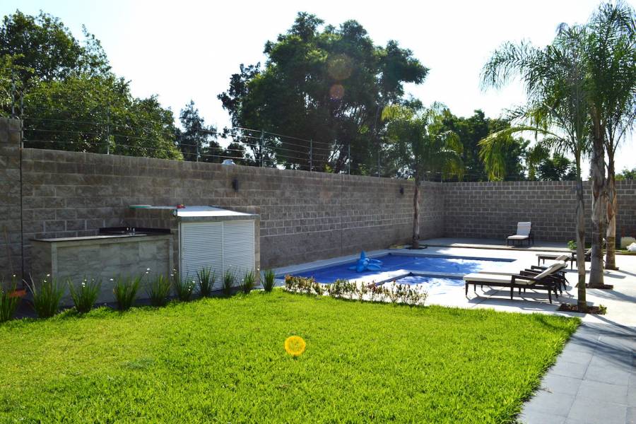 Zapopan, Jalisco, Mexico, 3 Bedrooms Bedrooms, ,5 BathroomsBathrooms,Casas,Venta,Los Robles ,40899