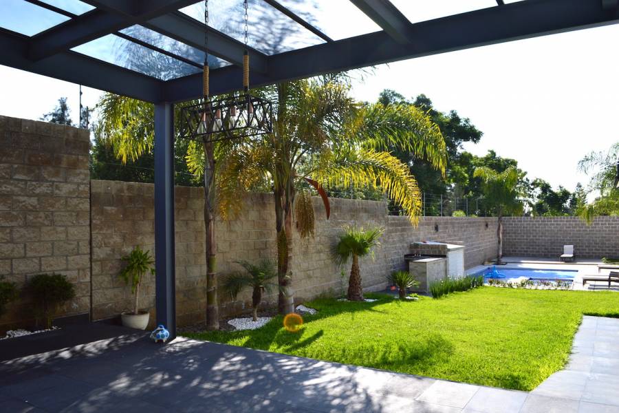 Zapopan, Jalisco, Mexico, 3 Bedrooms Bedrooms, ,5 BathroomsBathrooms,Casas,Venta,Los Robles ,40899