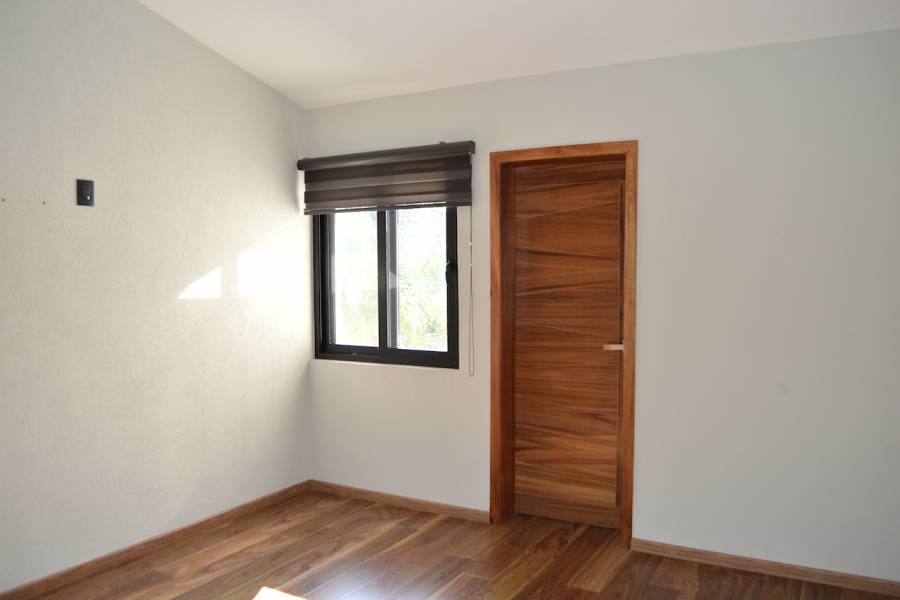 Zapopan, Jalisco, Mexico, 3 Bedrooms Bedrooms, ,5 BathroomsBathrooms,Casas,Venta,Los Robles ,40899