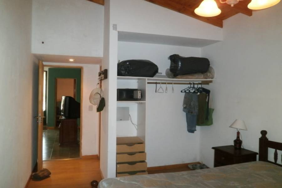 Santa Teresita, Buenos Aires, Argentina, 2 Bedrooms Bedrooms, ,2 BathroomsBathrooms,Casas,Temporario,SANTIAGO DEL ESTERO,40946