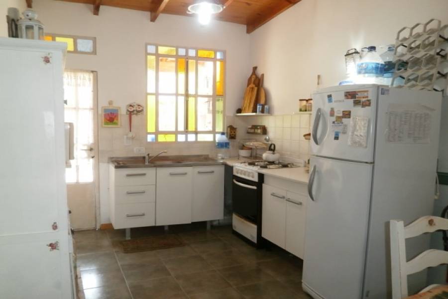 Santa Teresita, Buenos Aires, Argentina, 2 Bedrooms Bedrooms, ,2 BathroomsBathrooms,Casas,Temporario,SANTIAGO DEL ESTERO,40946