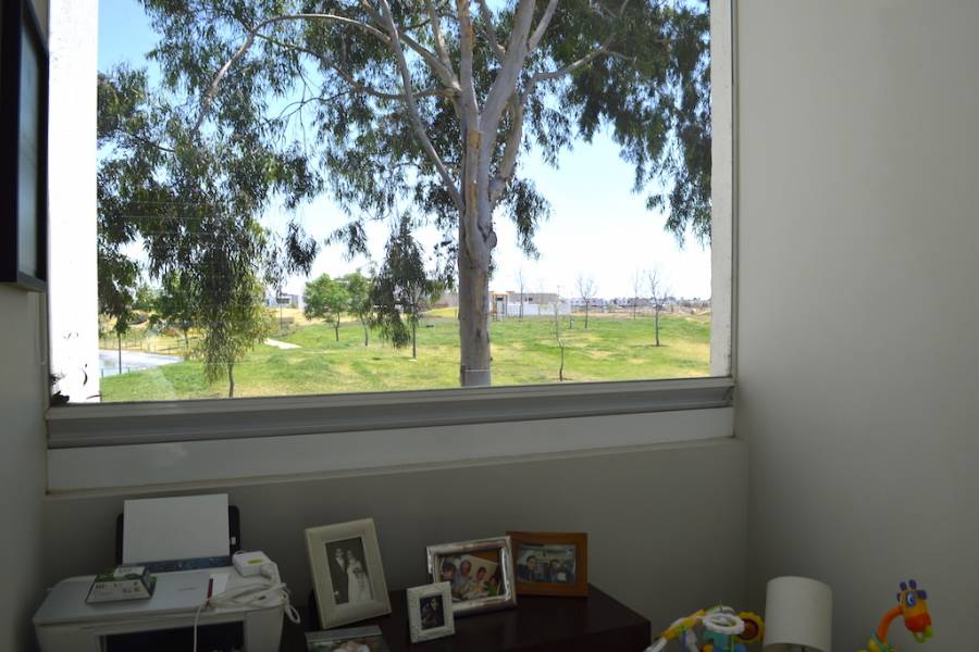 Zapopan, Jalisco, Mexico, 4 Bedrooms Bedrooms, ,5 BathroomsBathrooms,Casas,Venta,Paseo Solares,3,40973