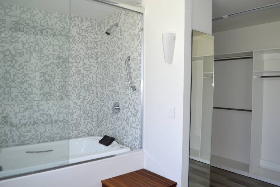 Zapopan, Jalisco, Mexico, 3 Bedrooms Bedrooms, ,4 BathroomsBathrooms,Casas,Venta,Ramón Corona ,2,40982