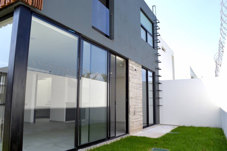 Zapopan, Jalisco, Mexico, 3 Bedrooms Bedrooms, ,4 BathroomsBathrooms,Casas,Venta,Ramón Corona ,2,40982