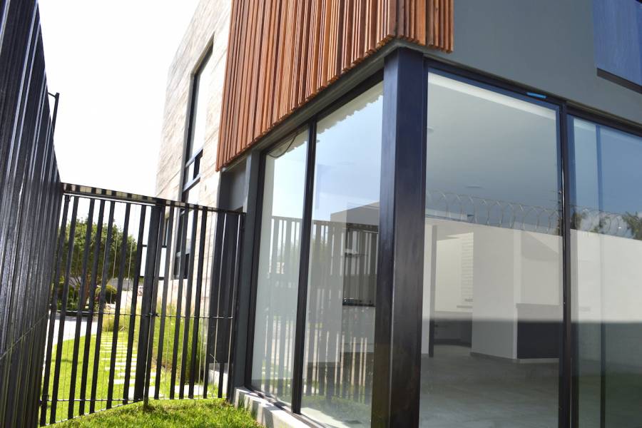 Zapopan, Jalisco, Mexico, 3 Bedrooms Bedrooms, ,4 BathroomsBathrooms,Casas,Venta,Ramón Corona ,2,40982