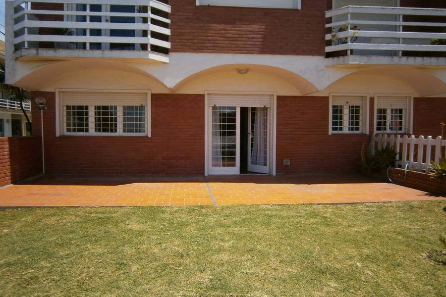 Santa Teresita, Buenos Aires, Argentina, 1 Dormitorio Bedrooms, ,1 BañoBathrooms,Apartamentos,Temporario, 39 ,40987