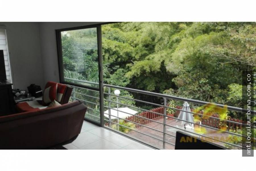 Envigado, Antioquia, Colombia, 3 Bedrooms Bedrooms, ,4 BathroomsBathrooms,Casas,Alquiler-Arriendo,CALLE 7,41019