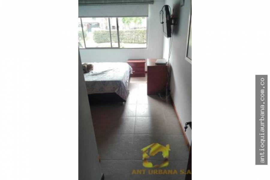Envigado, Antioquia, Colombia, 3 Bedrooms Bedrooms, ,4 BathroomsBathrooms,Casas,Alquiler-Arriendo,CALLE 7,41019