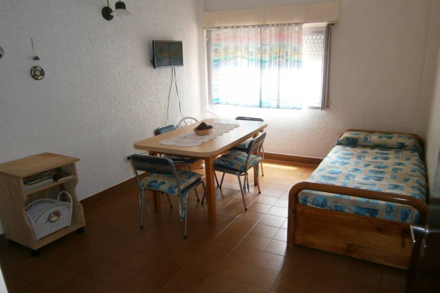 Santa Teresita, Buenos Aires, Argentina, 1 Dormitorio Bedrooms, ,1 BañoBathrooms,Apartamentos,Temporario,41,1,41085