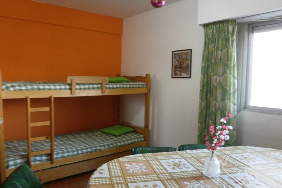 Santa Teresita, Buenos Aires, Argentina, 1 Dormitorio Bedrooms, ,1 BañoBathrooms,Apartamentos,Temporario,28,3,41092