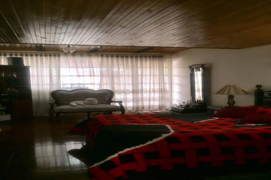 Bogotá D.C, Cundinamarca, Colombia, 4 Bedrooms Bedrooms, ,2 BathroomsBathrooms,Casas,Venta,CARRERA 72 A ,41160