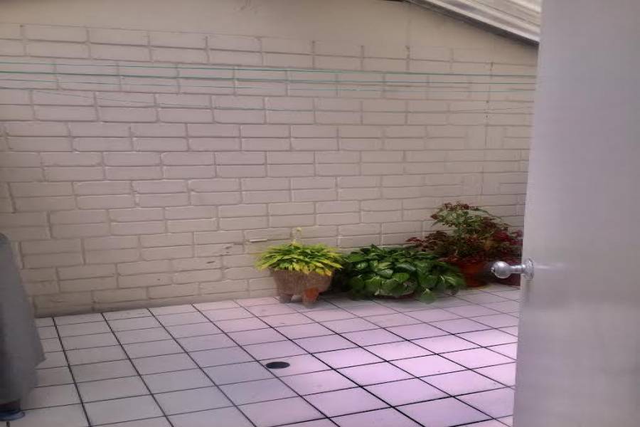 Bogotá D.C, Cundinamarca, Colombia, 4 Bedrooms Bedrooms, ,2 BathroomsBathrooms,Casas,Venta,CARRERA 72 A ,41160