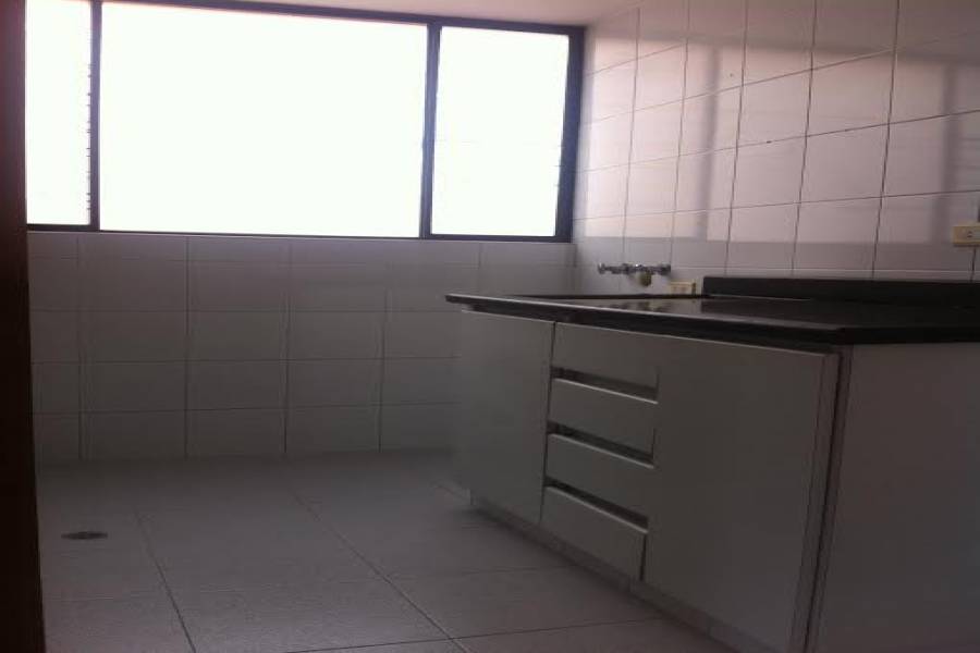 Bogotá D.C, Cundinamarca, Colombia, 1 Dormitorio Bedrooms, ,1 BañoBathrooms,Apartamentos,Alquiler-Arriendo,SUAZA 101 ,CALLE 101,3,41172
