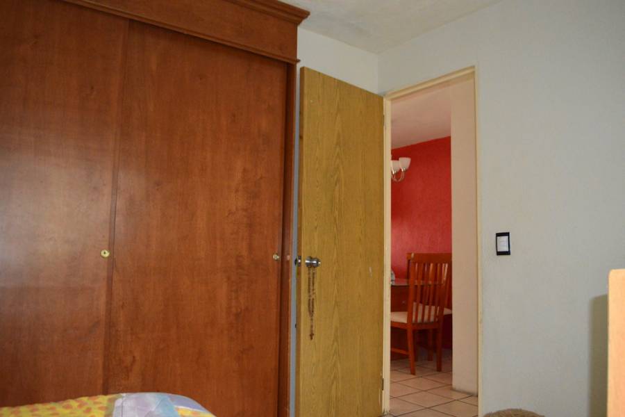 Zapopan, Jalisco, Mexico, 5 Bedrooms Bedrooms, ,3 BathroomsBathrooms,Casas,Venta, Fray Jose Cavaller,41180