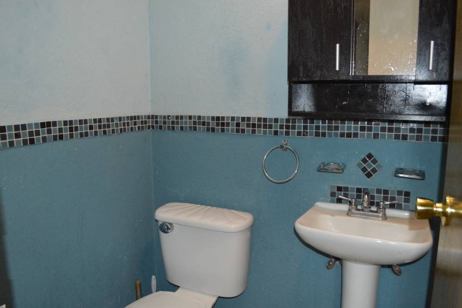 Zapopan, Jalisco, Mexico, 5 Bedrooms Bedrooms, ,3 BathroomsBathrooms,Casas,Venta, Fray Jose Cavaller,41180