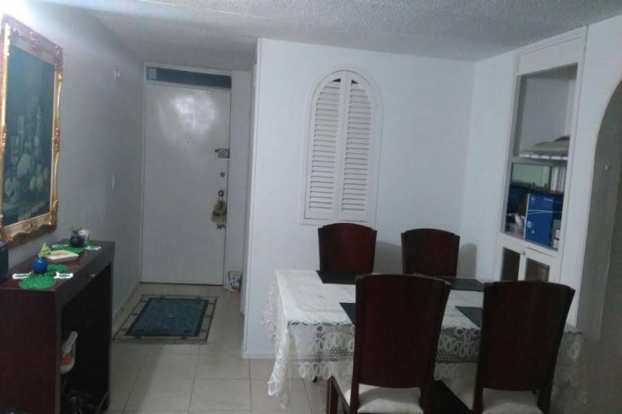 Bogotá D.C, Cundinamarca, Colombia, 3 Bedrooms Bedrooms, ,2 BathroomsBathrooms,Apartamentos,Venta,CONJUNTO EL MORAL ,CARRERA 8 A,4,41192