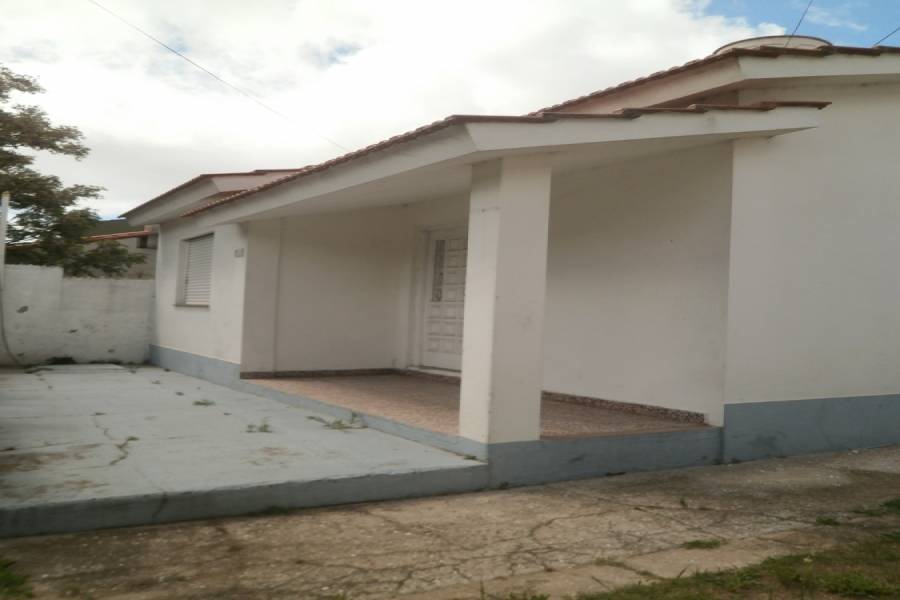 Santa Teresita, Buenos Aires, Argentina, 2 Bedrooms Bedrooms, ,1 BañoBathrooms,PH Tipo Casa,Temporario,30,41243