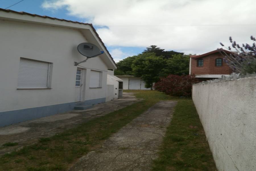 Santa Teresita, Buenos Aires, Argentina, 2 Bedrooms Bedrooms, ,1 BañoBathrooms,PH Tipo Casa,Temporario,30,41243