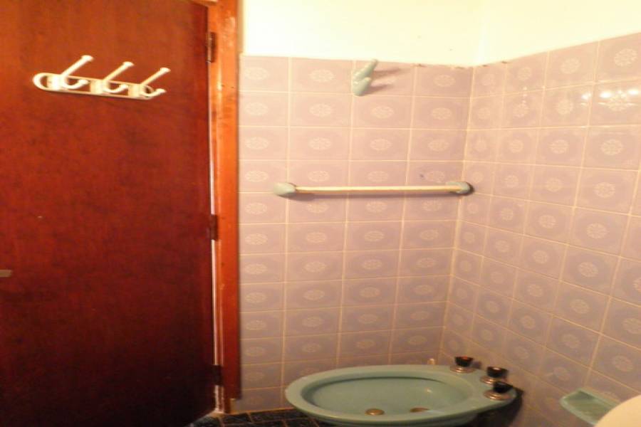 Santa Teresita, Buenos Aires, Argentina, 2 Bedrooms Bedrooms, ,1 BañoBathrooms,PH Tipo Casa,Temporario,1,41264