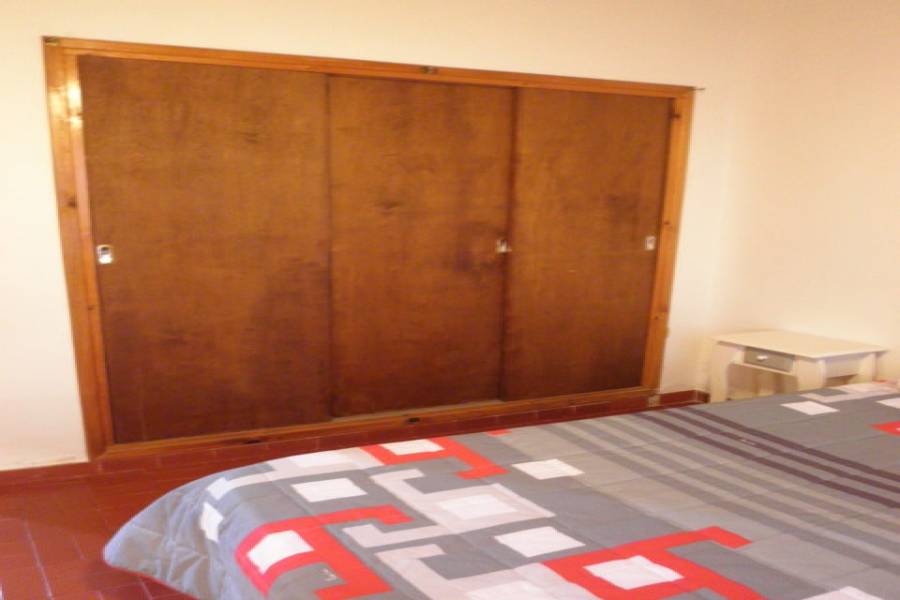 Santa Teresita, Buenos Aires, Argentina, 2 Bedrooms Bedrooms, ,1 BañoBathrooms,PH Tipo Casa,Temporario,1,41264