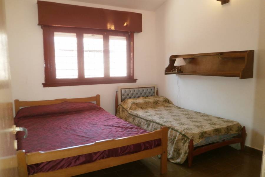 Santa Teresita, Buenos Aires, Argentina, 1 Dormitorio Bedrooms, ,1 BañoBathrooms,PH Tipo Casa,Temporario,5,41267