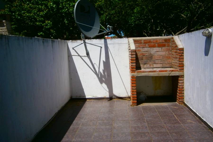 Santa Teresita, Buenos Aires, Argentina, 2 Bedrooms Bedrooms, ,2 BathroomsBathrooms,Duplex-Triplex,Temporario,43,41282