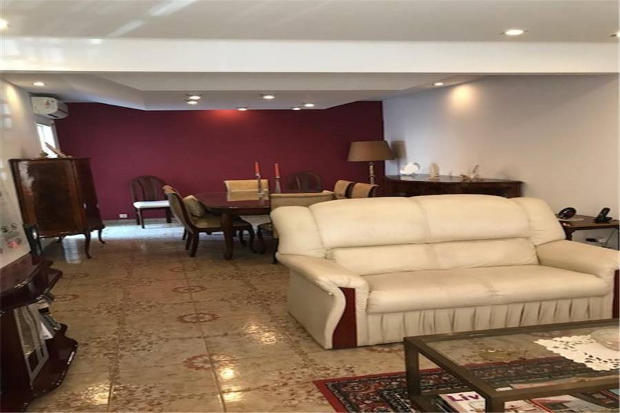Liniers, Buenos Aires, Argentina, 3 Bedrooms Bedrooms, ,2 BathroomsBathrooms,Casas,Venta,EL ZORZAL,41307