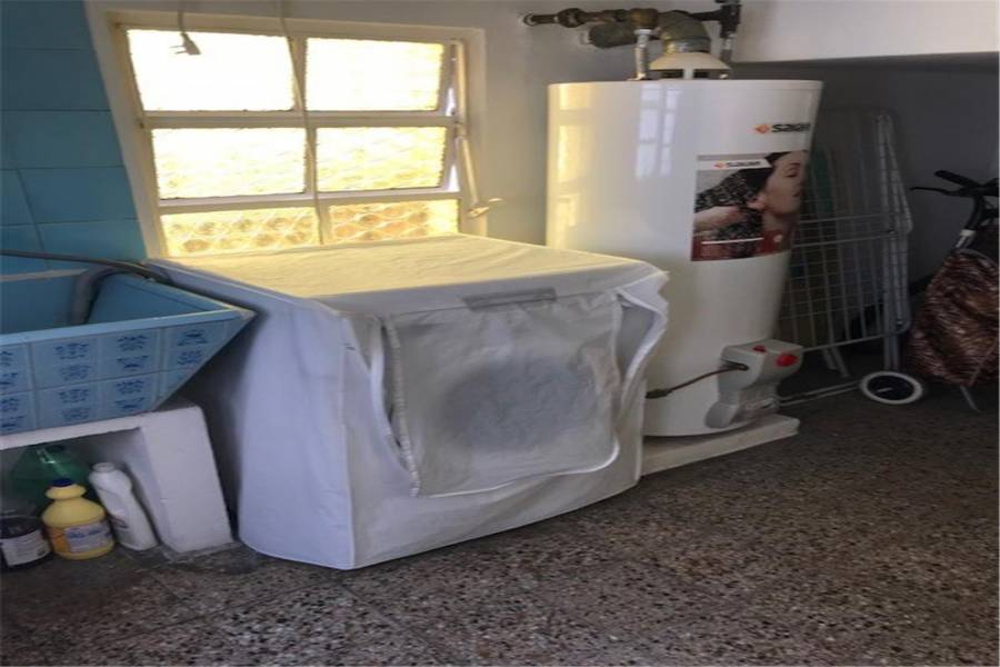 Liniers, Buenos Aires, Argentina, 3 Bedrooms Bedrooms, ,2 BathroomsBathrooms,Casas,Venta,EL ZORZAL,41307