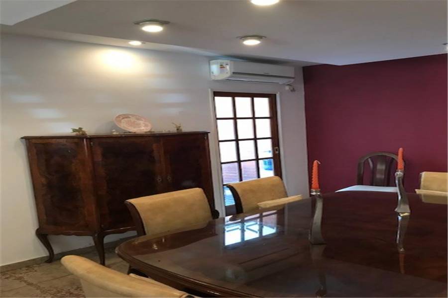 Liniers, Buenos Aires, Argentina, 3 Bedrooms Bedrooms, ,2 BathroomsBathrooms,Casas,Venta,EL ZORZAL,41307